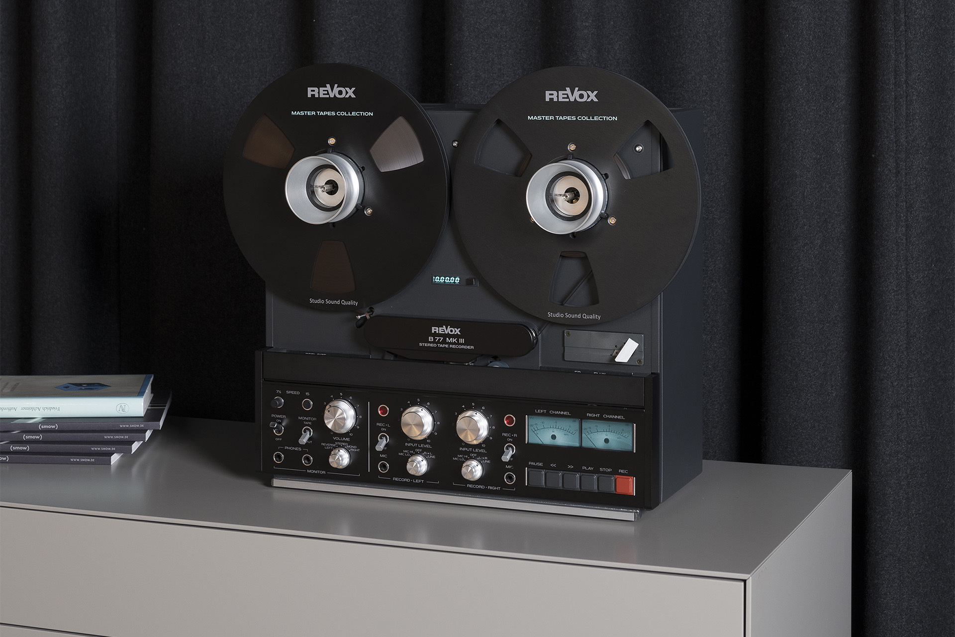 Revox_B77-MKIII_Tonbandmaschine_Stereo-Tape-Recorder_4