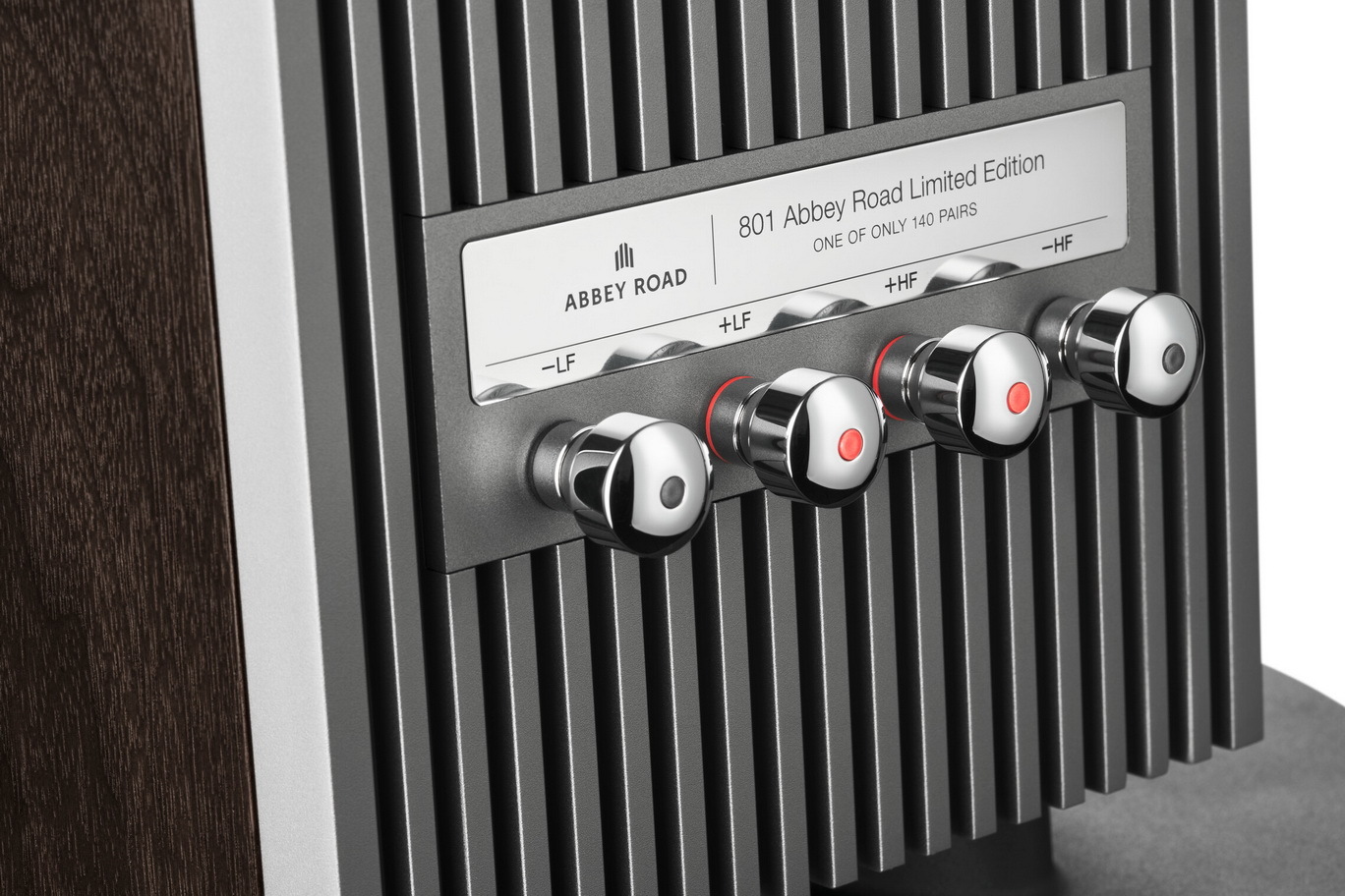 B&W - 801 Abbey Road Limited Edition - Terminal Plate Detail