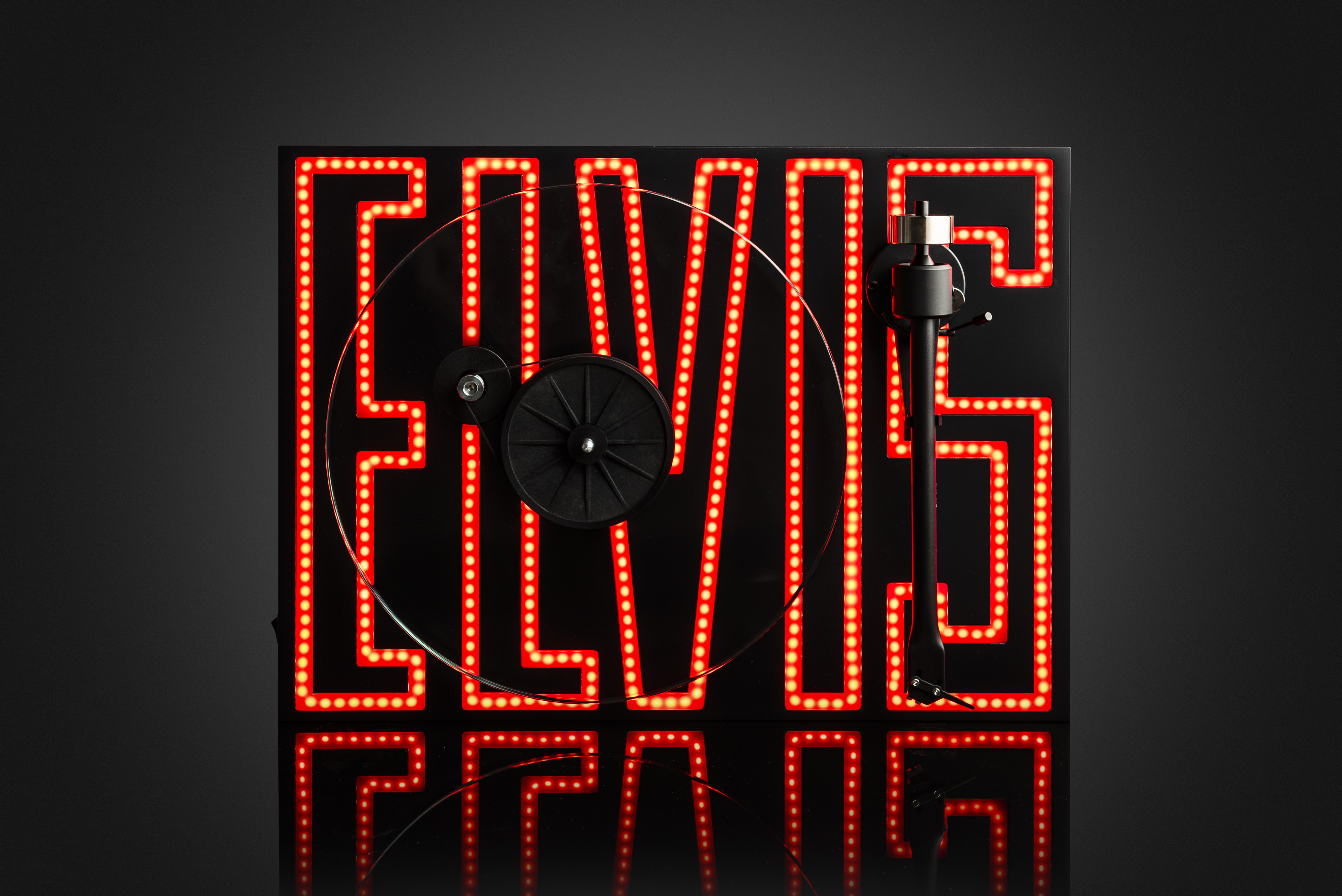 Elvis-Turntable-2