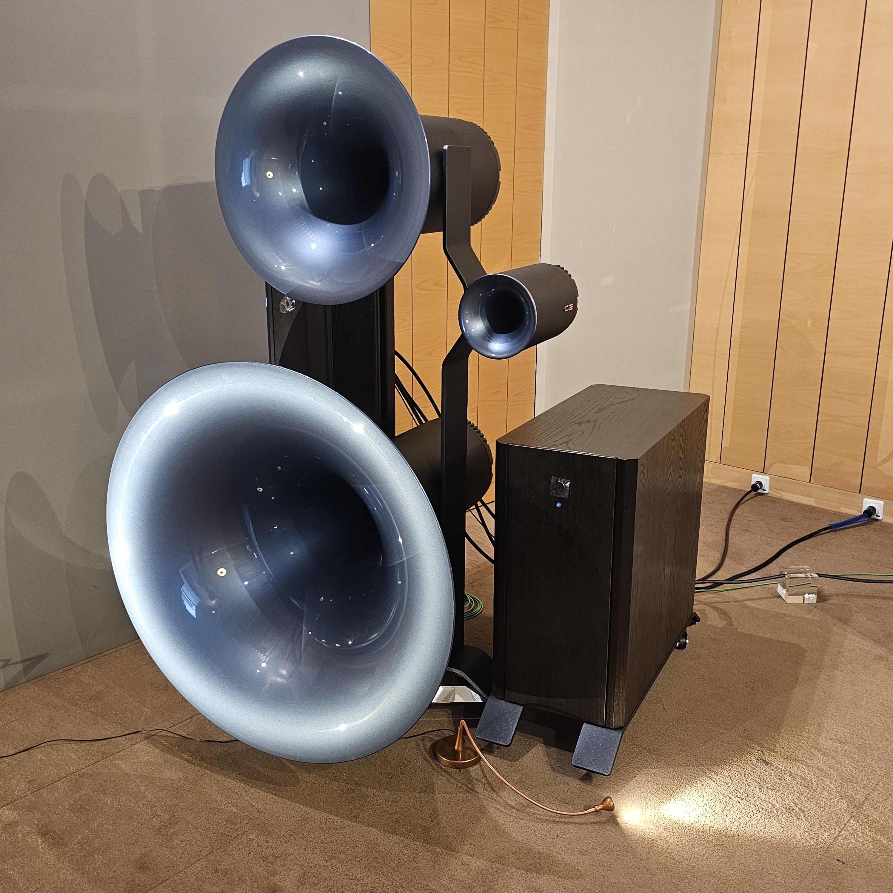 Foto 1 Ultimate Anivers Foto 1 Ultimate Anivers