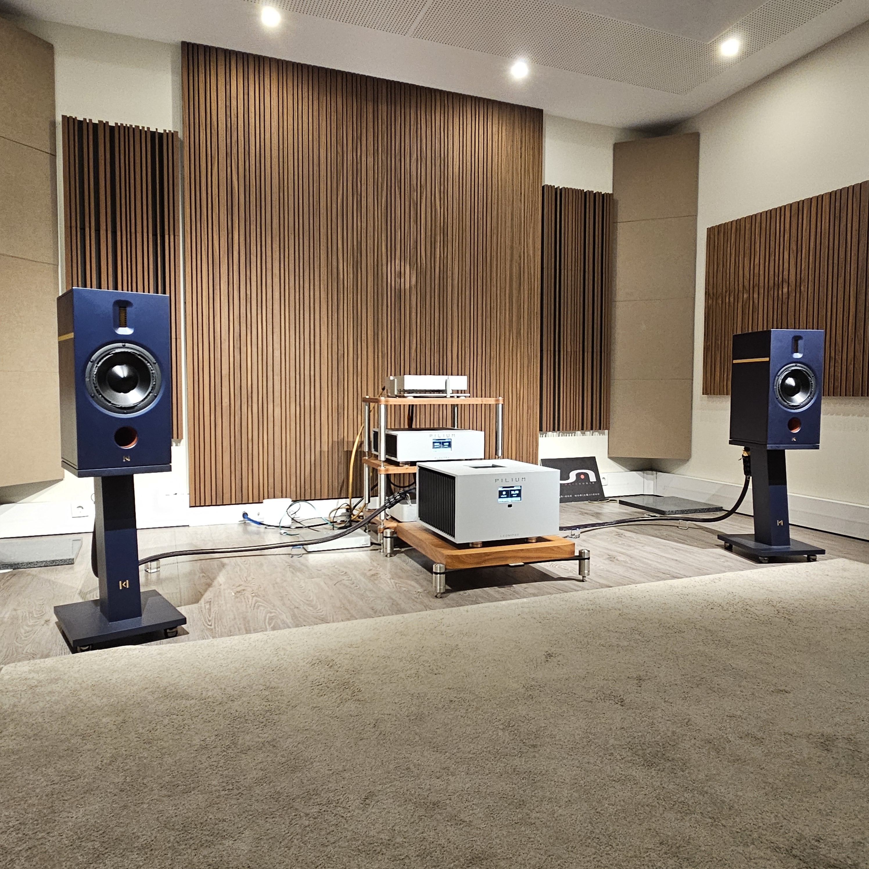 Foto 2 Ultimate Anivers Foto 2 Ultimate Anivers