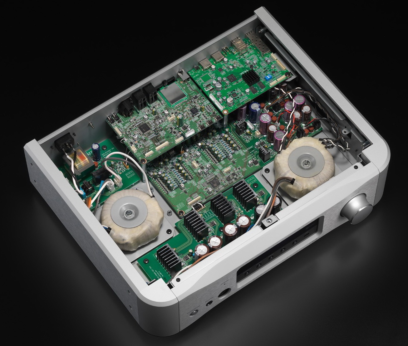 3 Esoteric-Launches-XE-Series-with-N-05XE