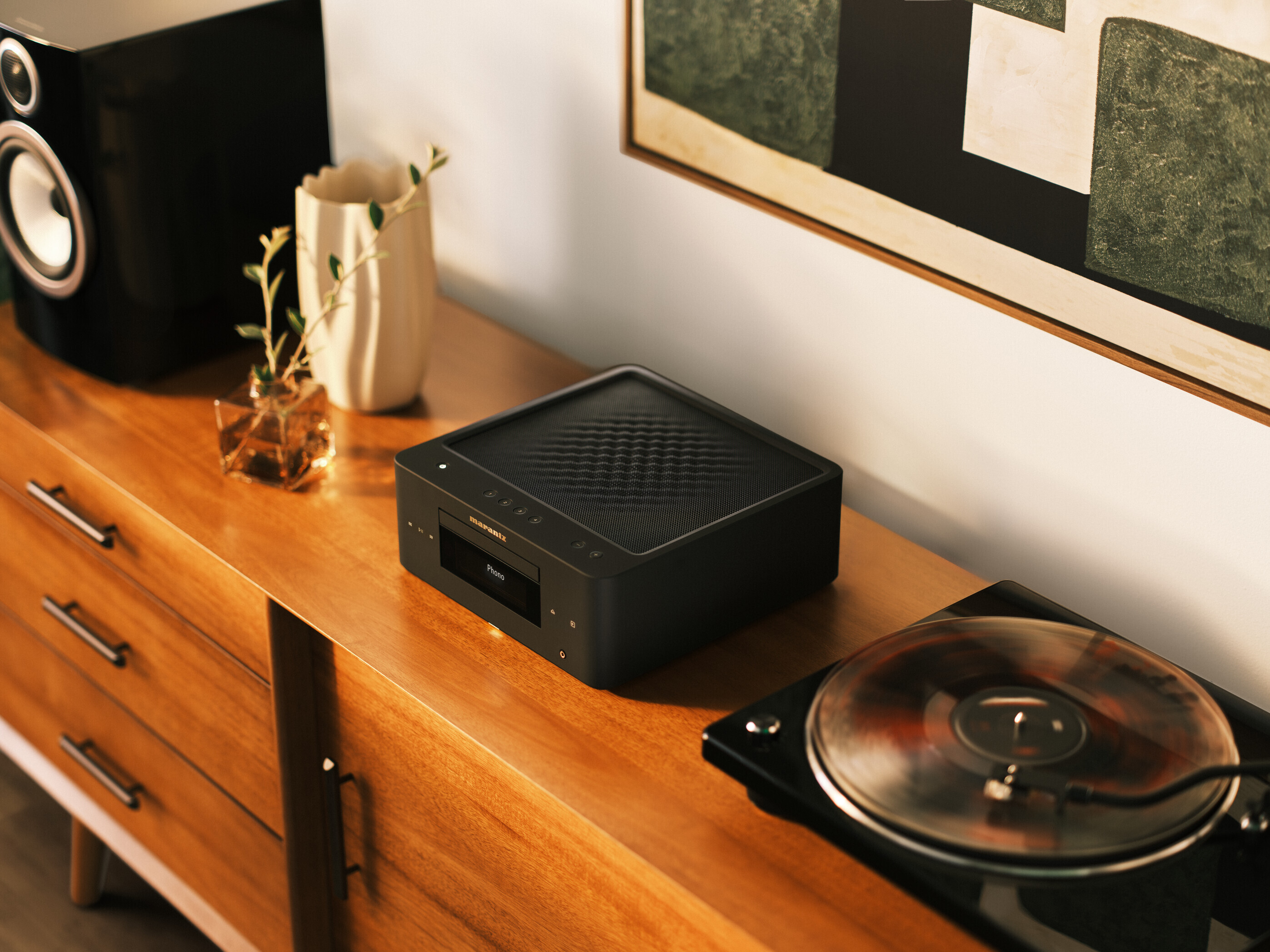 Low—Marantz - MCR 60n Black - Lifestyle 3