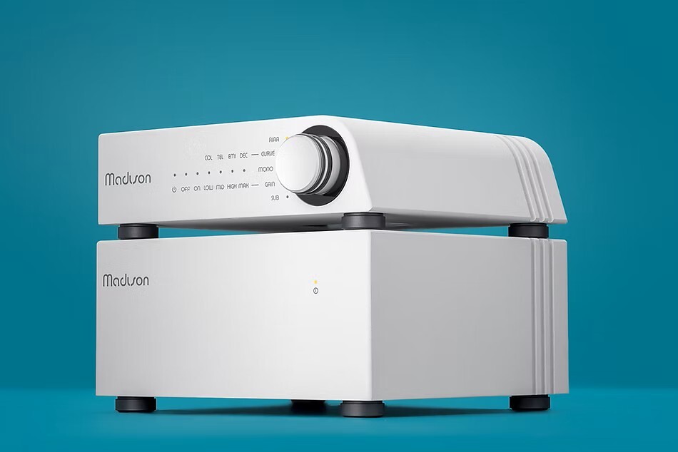 Madison Phono Power S Teal 3_4